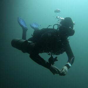 SDI Sidemount Diver